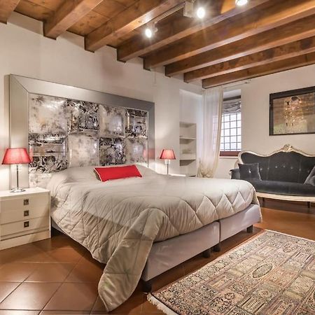 Residenza Angels @Piazzadelleerbe Apartamento Verona Exterior foto