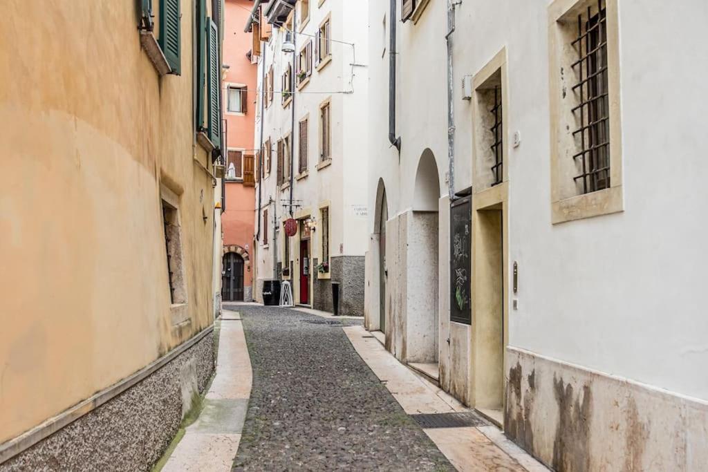 Residenza Angels @Piazzadelleerbe Apartamento Verona Exterior foto